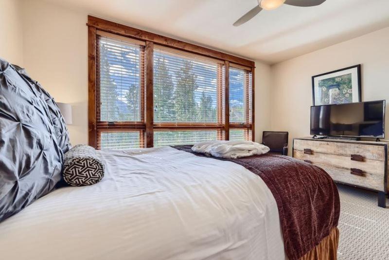 Luxury 4 Bedroom Ski In, Ski Out Mountain Vacation Rental Just Steps From The Snowflake Ski Lift In Breckenridge Exterior foto